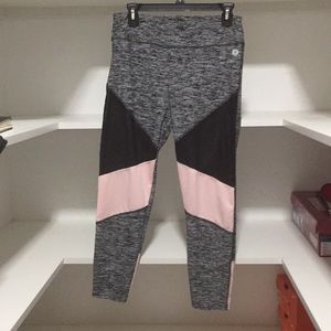Capri Hollister leggings